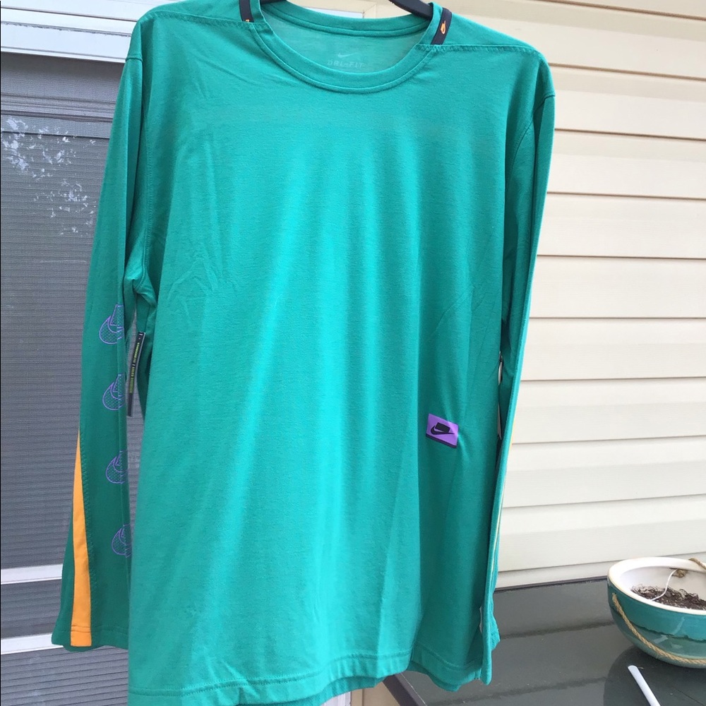 NWT  Nike Mens Dry Long Sleeve Shirt